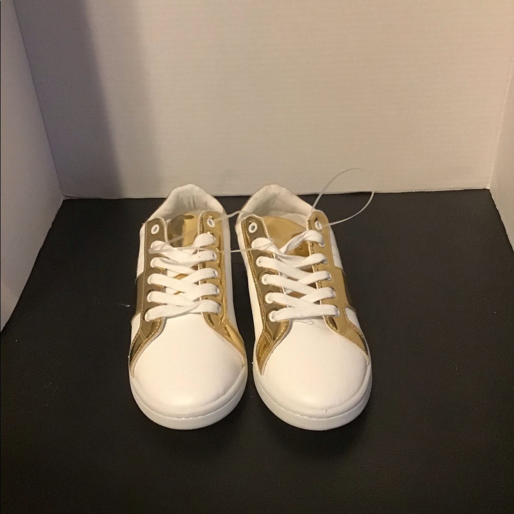 Qupid White with Gold Trim Women’s Sneakers (… - Picture 5 of 12